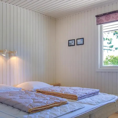 3 Bedroom Pet Friendly In