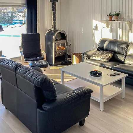 3 Bedroom Pet Friendly In Holiday home *